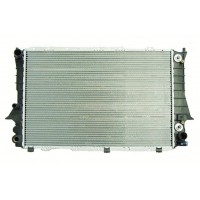 Радиатор охлаждения AUDI 100 2.8 60480